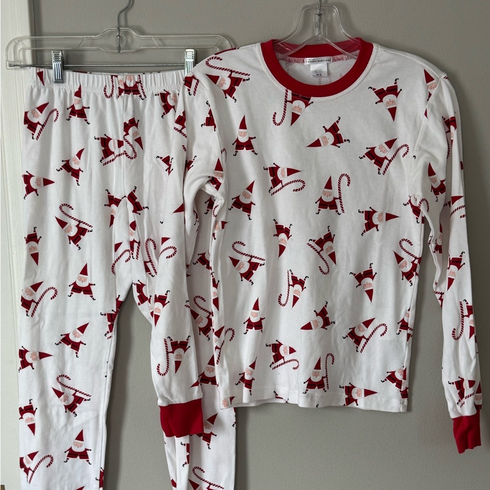 POTTERY BARN KIDS Santa White Red Pajamas Pants Shirt Set Adult XS